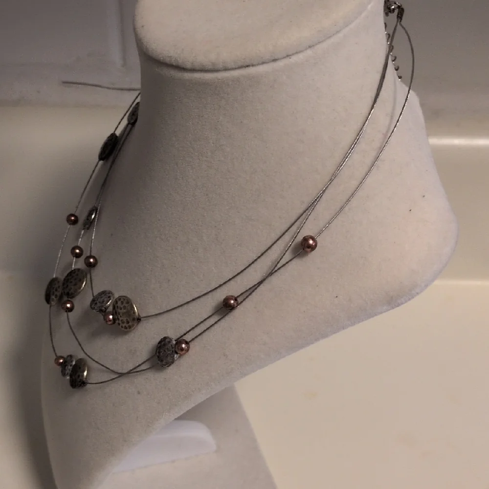 Vintage Gold Silver and Bronze Hammered‎ Beaded Wire Necklace 14